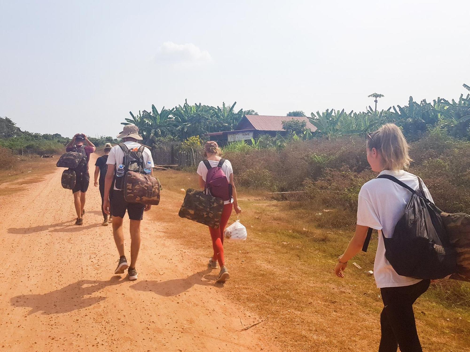 Backpacker Hostel And Jungle Trekking Banlung Esterno foto