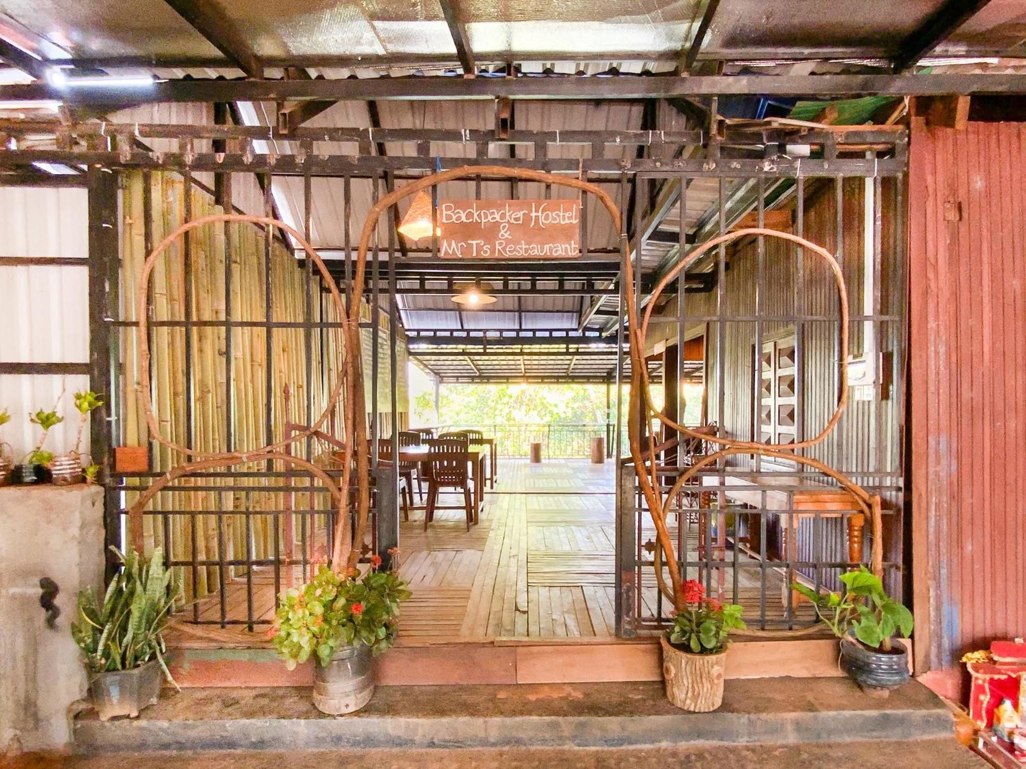 Backpacker Hostel And Jungle Trekking Banlung Esterno foto