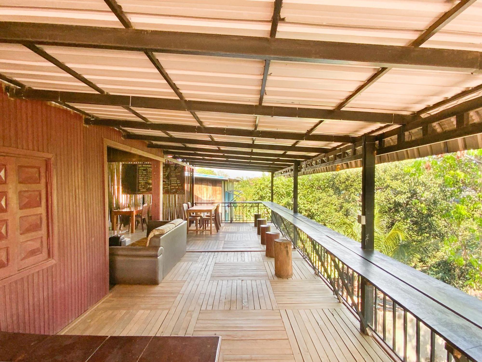 Backpacker Hostel And Jungle Trekking Banlung Esterno foto